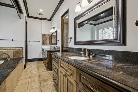 $1,899,000 | 4119 Allen Street, Houston, TX 77007