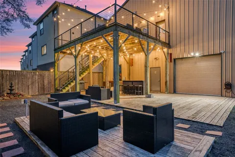 $1,899,000 | 4119 Allen Street, Houston, TX 77007