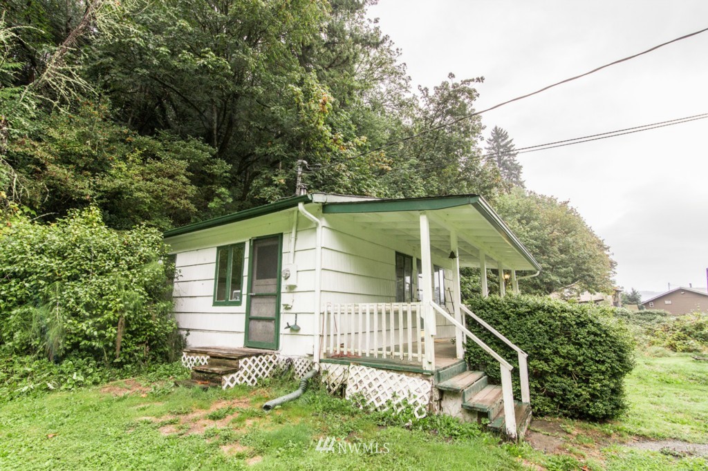 8829 Southeast Fragaria Road Port Orchard, WA 98367 - Photo 16 of 21 Gallery Image 16