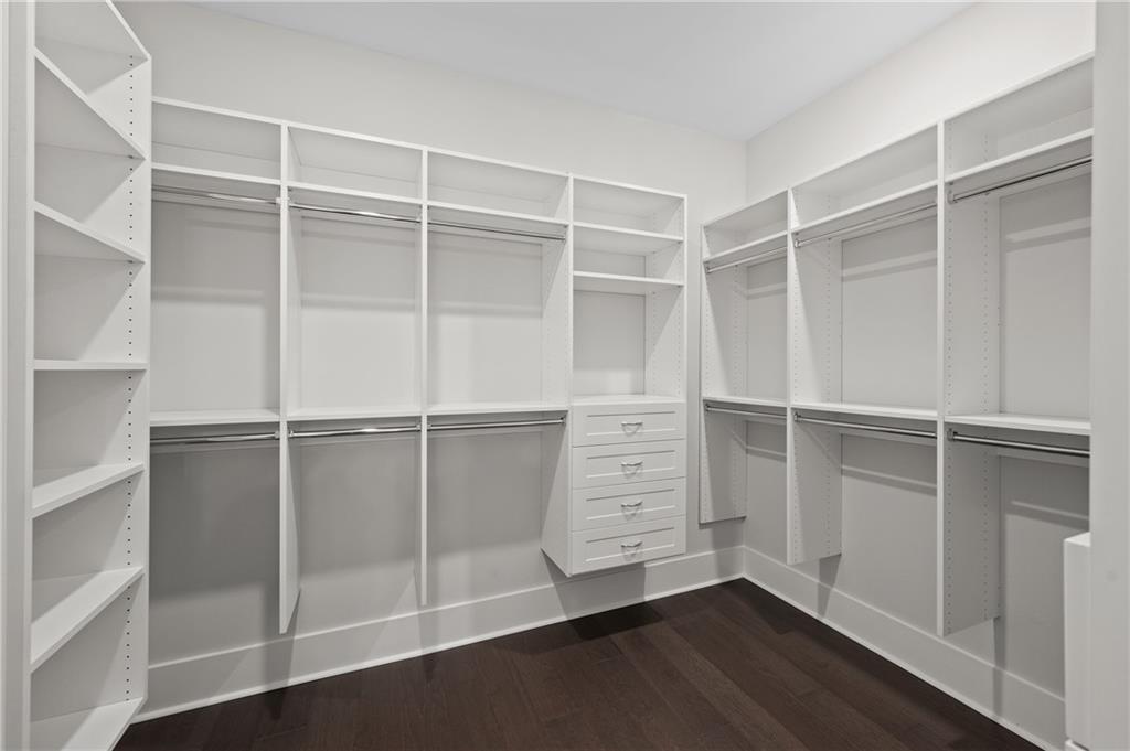 320 Anglin Walk Alpharetta, GA 30009 - Photo 26 of 67 a view of an empty walk in closet