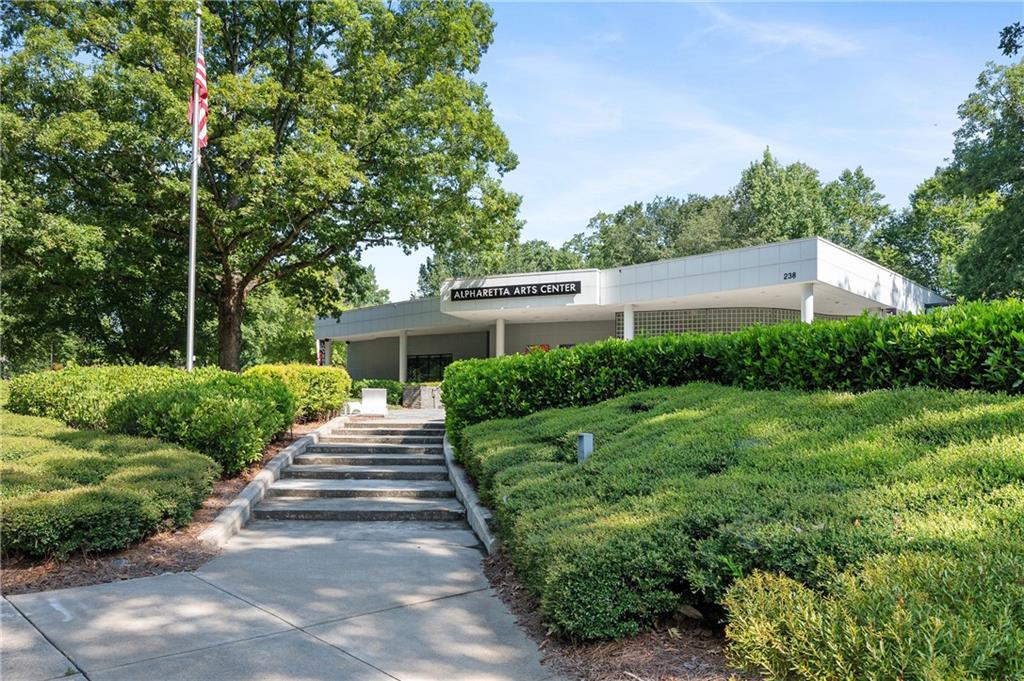 320 Anglin Walk Alpharetta, GA 30009 - Photo 51 of 67 a view of a back yard