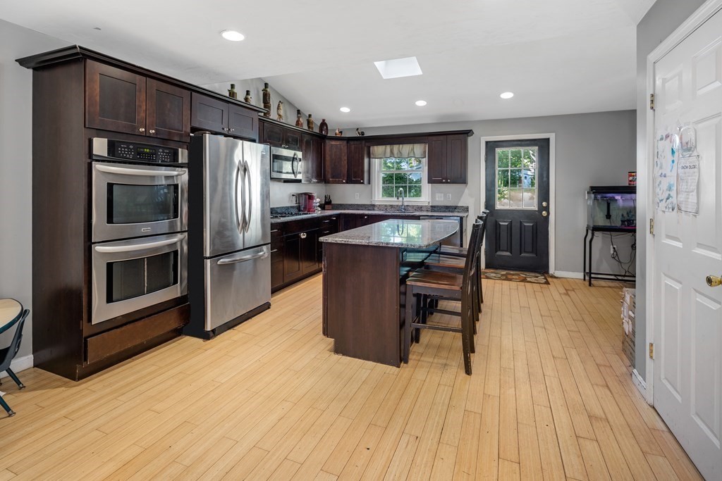 12 Daley Road Hingham, MA 02043 - Photo 2 of 15