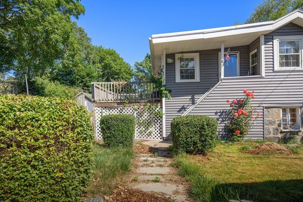 12 Daley Road Hingham, MA 02043 - Photo 7 of 15