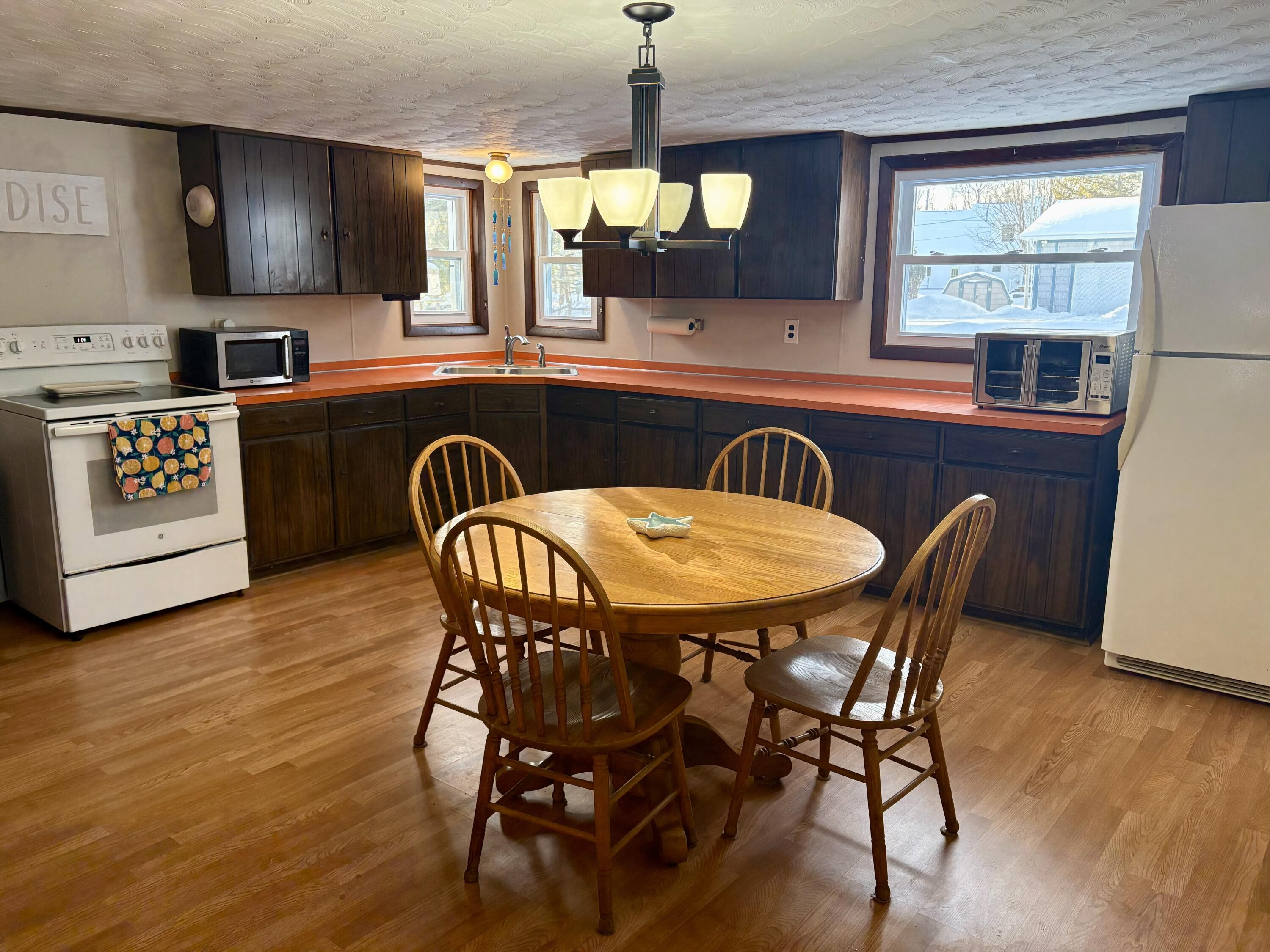 14021 Morrow Road Alpena, MI 49707 - Photo 6 of 28 Kitchen