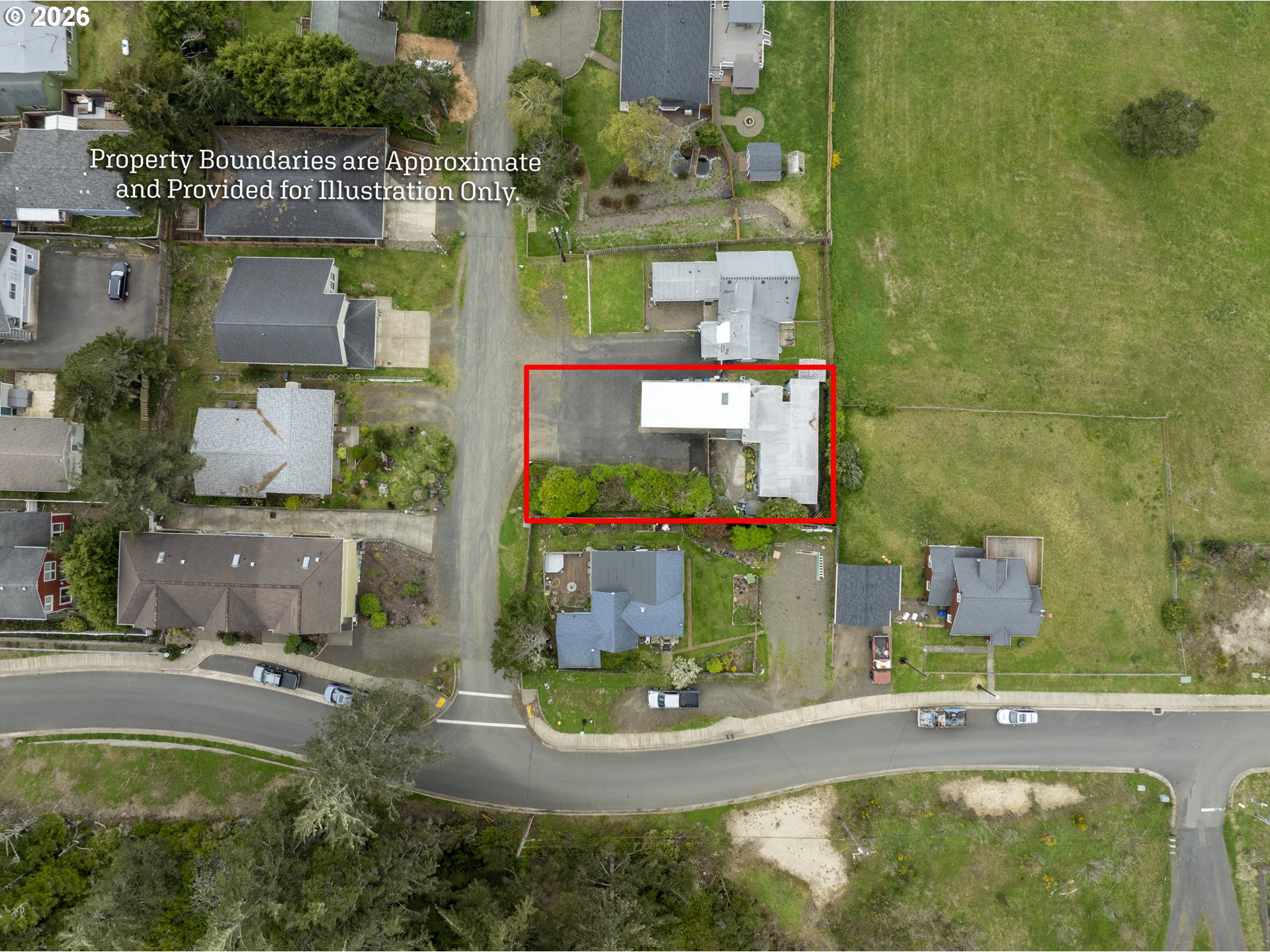 220 Southwest 29th Street Newport, OR 97366 - Photo 3 of 10