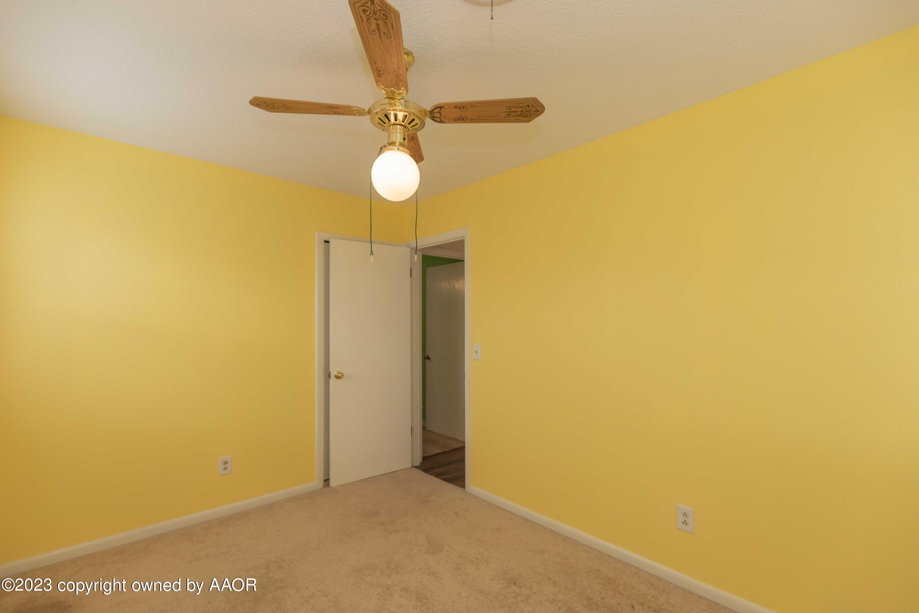 2920 South Nelson Street Amarillo, TX 79103 - Photo 25 of 47 a view of a room with a small space