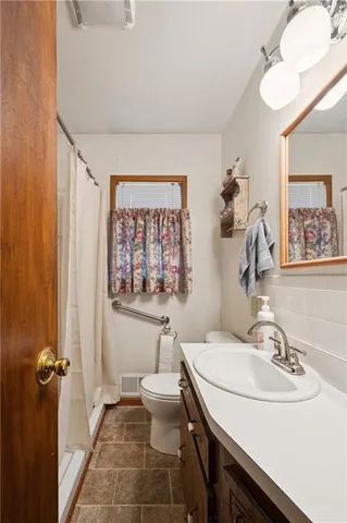 $299,900 | 1314 Northeast 58th Street, Gladstone, MO 64118