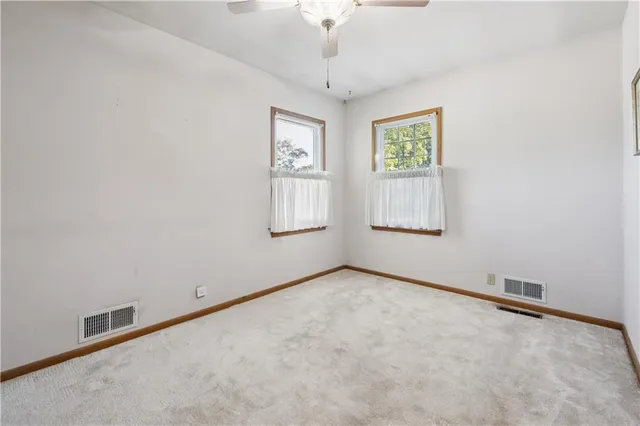 $299,900 | 1314 Northeast 58th Street, Gladstone, MO 64118