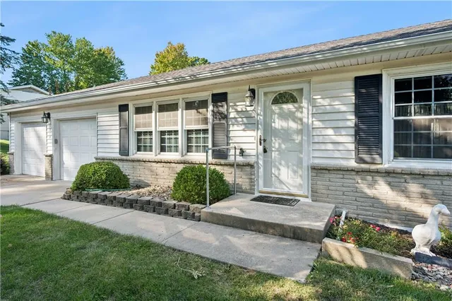 $299,900 | 1314 Northeast 58th Street, Gladstone, MO 64118