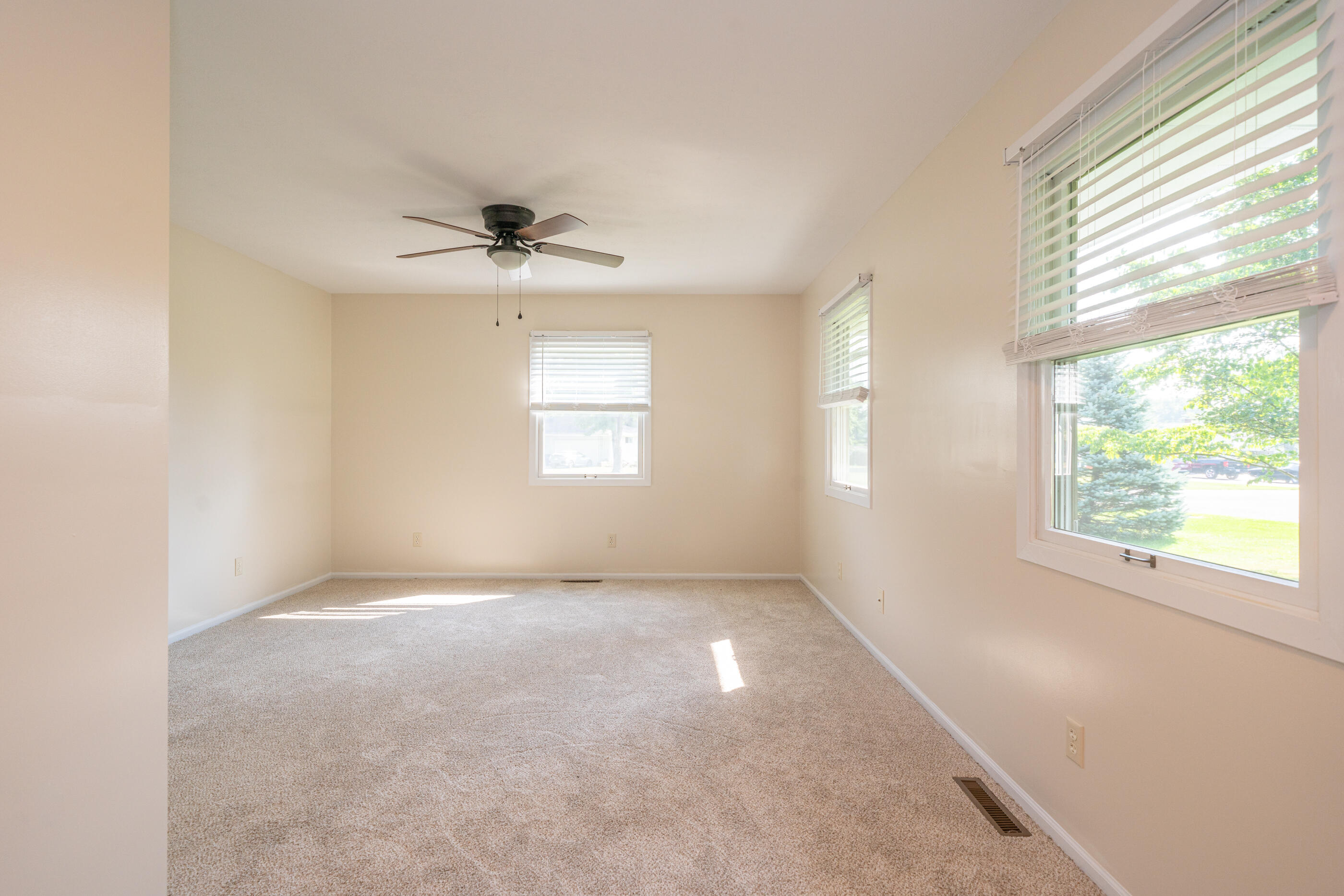 4123 Grange Hall Road Springfield, OH 45504 - Photo 15 of 40