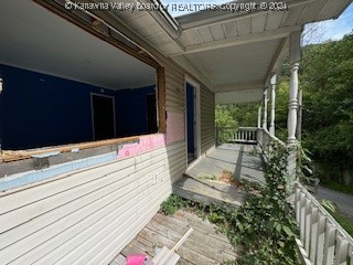 202 Shamrock Road Logan, WV 25601 - Photo 5 of 36 Gallery Image 5