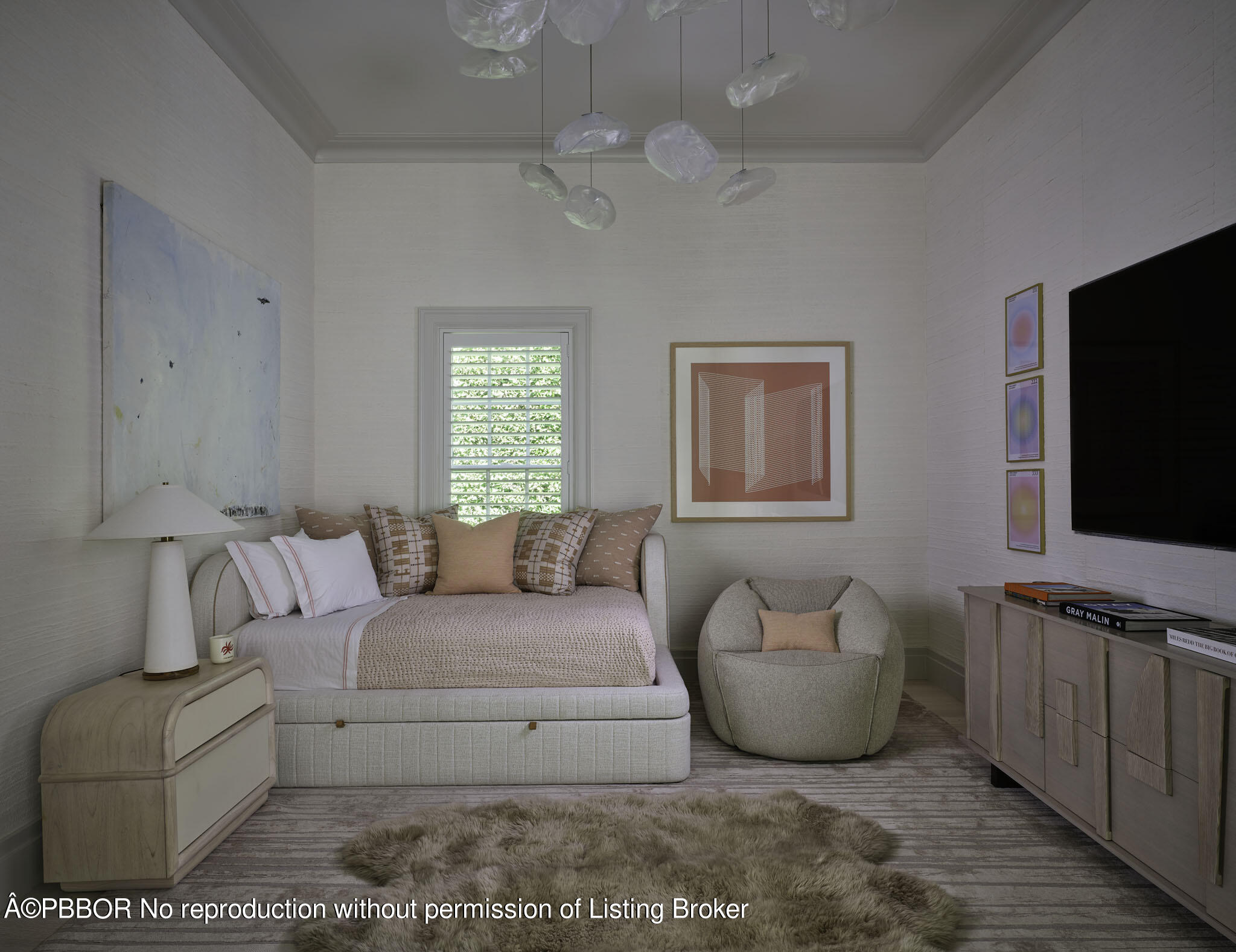 234 Eden Road Palm Beach, FL 33480 - Photo 18 of 40 20240509_PB_234Eden_015