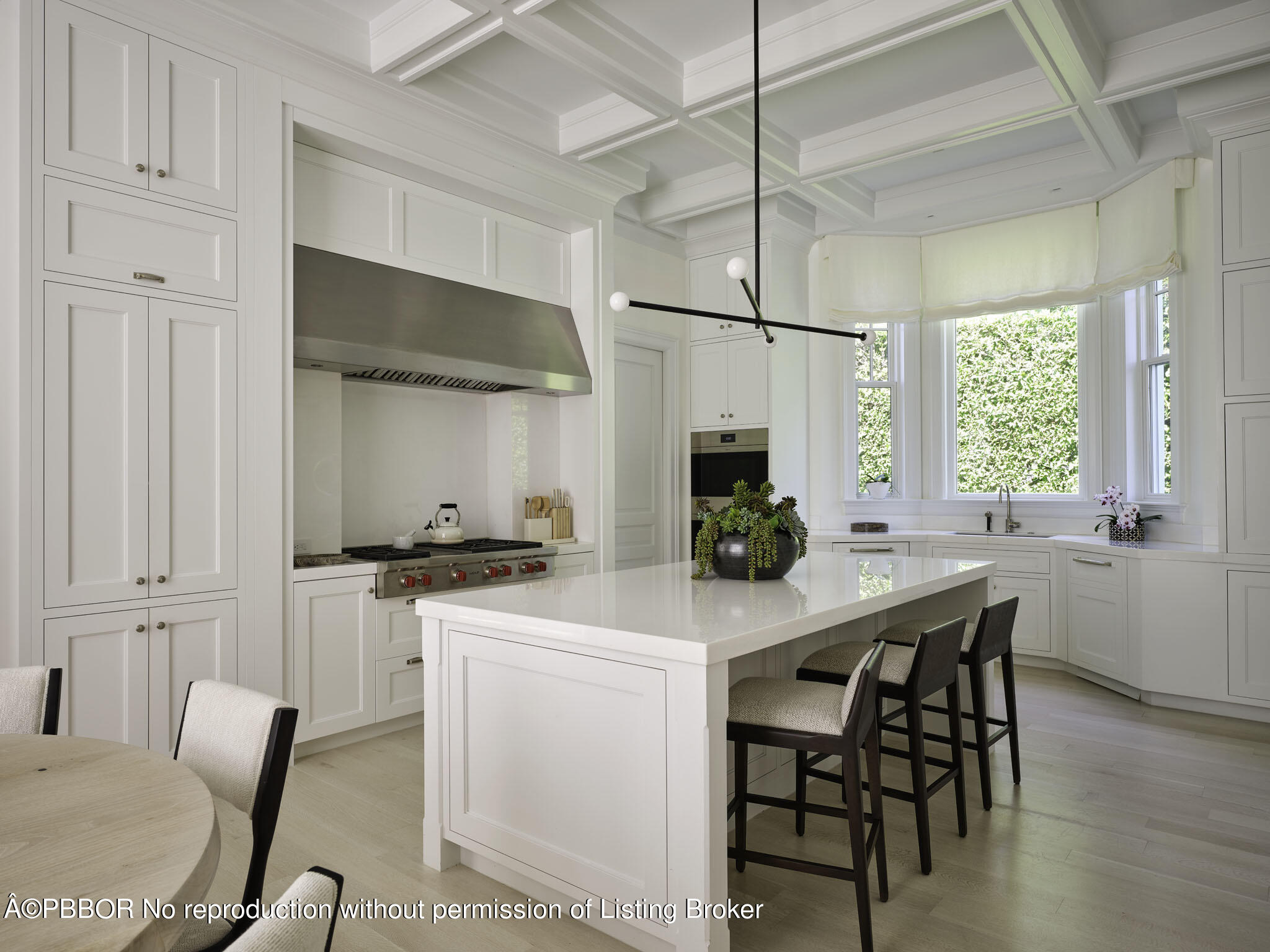 234 Eden Road Palm Beach, FL 33480 - Photo 21 of 40 20240509_PB_234Eden_017