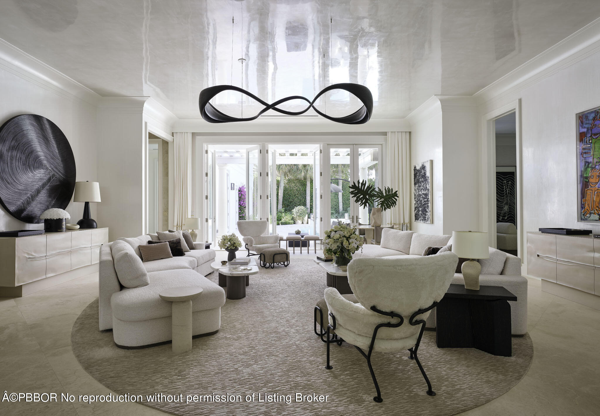 234 Eden Road Palm Beach, FL 33480 - Photo 5 of 40 20240509_PB_234Eden_002