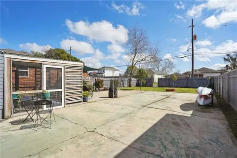 $208,000 | 541 Warrington Drive, New Orleans, LA 70122