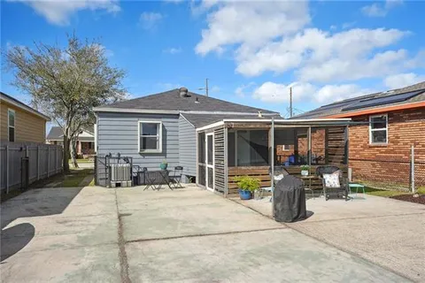 $208,000 | 541 Warrington Drive, New Orleans, LA 70122