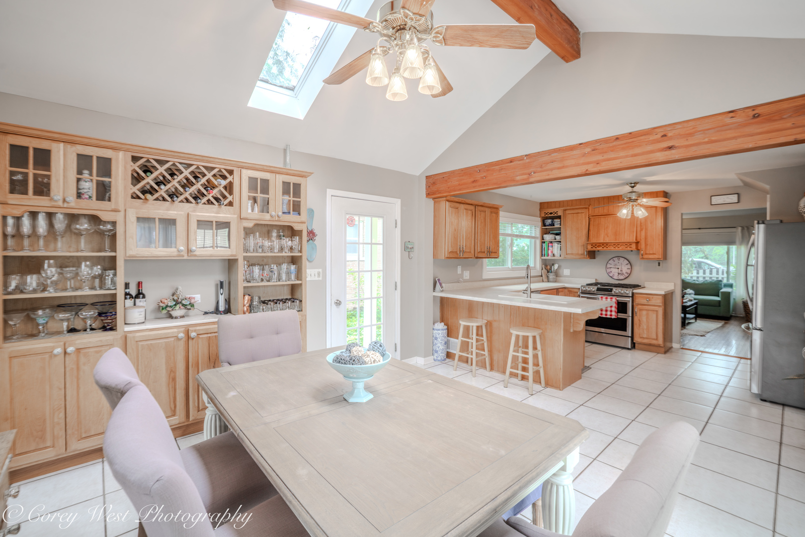 398 West St Charles Road Elmhurst, IL 60126 - Photo 6 of 40