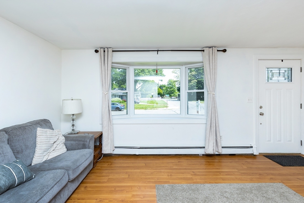 8 Andover Road Beverly, MA 01915 - Photo 16 of 30