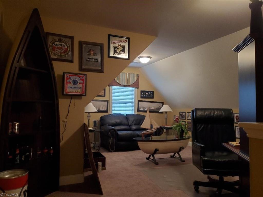 2216 Renaissance Lane High Point, NC 27262 - Photo 14 of 17 Gallery Image 14