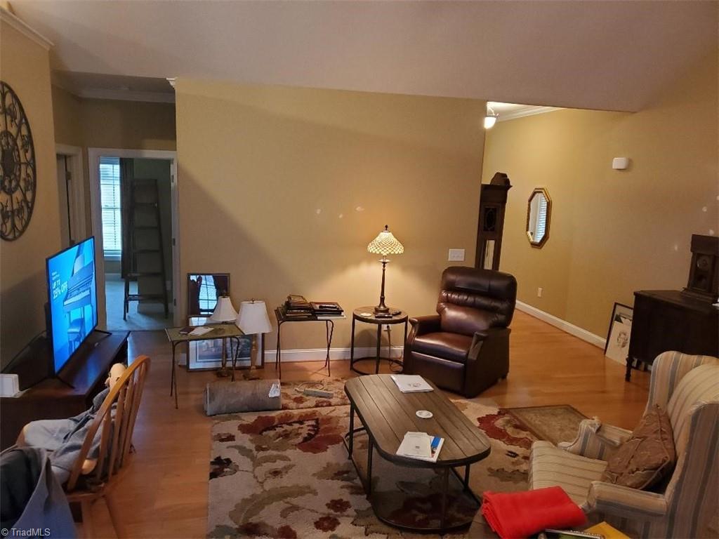2216 Renaissance Lane High Point, NC 27262 - Photo 6 of 17 Gallery Image 6