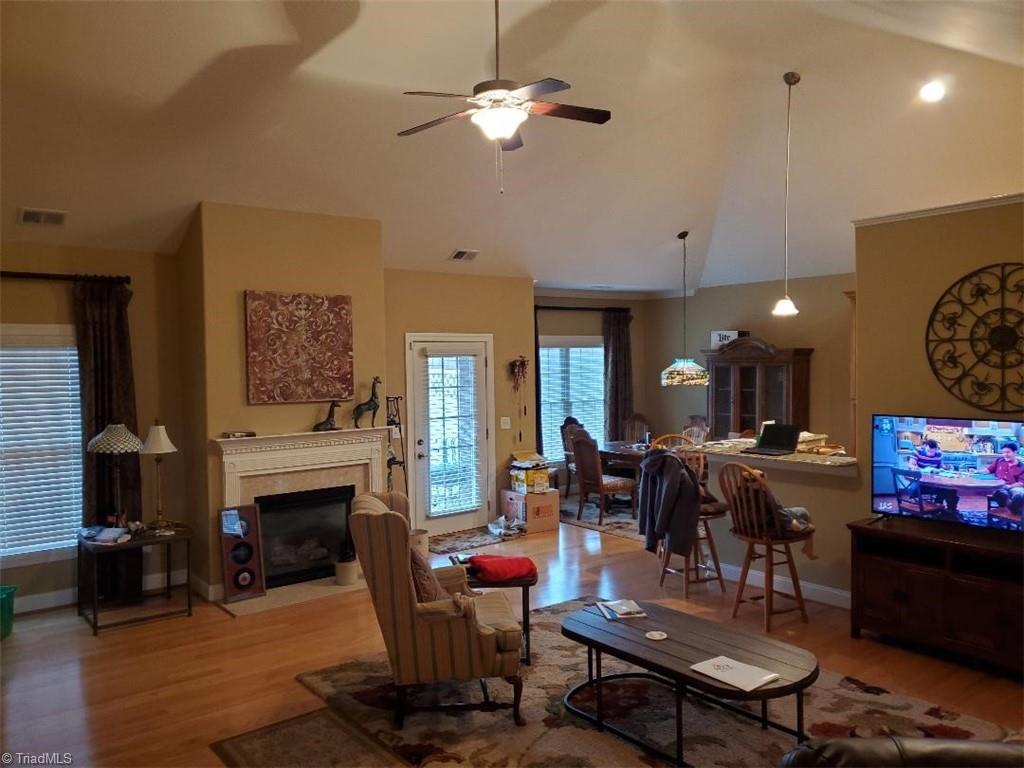 2216 Renaissance Lane High Point, NC 27262 - Photo 9 of 17 Gallery Image 9