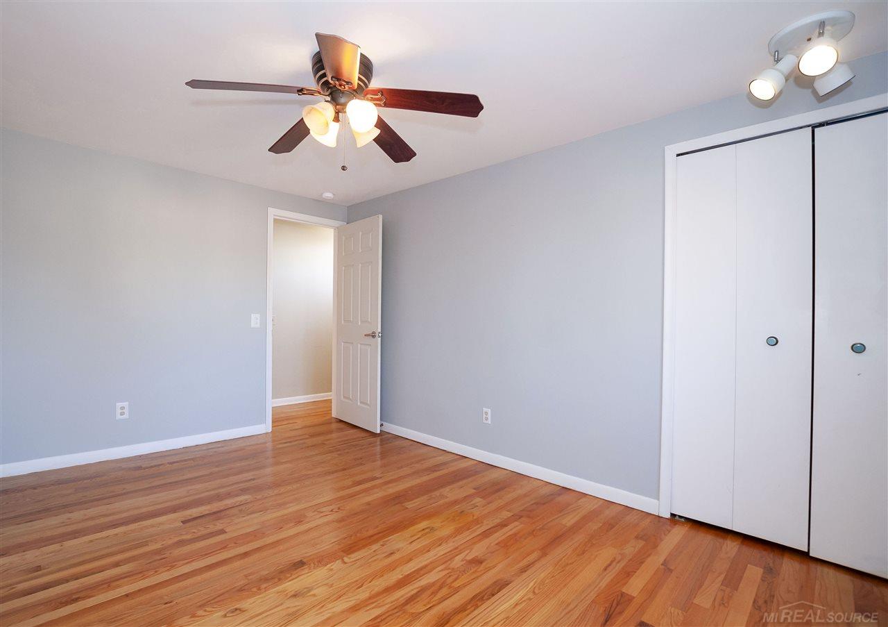 805 Canterbury Road Grosse Pointe, MI 48236 - Photo 23 of 41 31368389-22.JPG