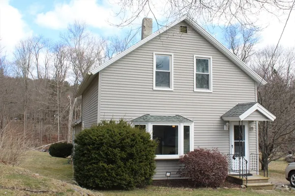 $389,000 | 24 Railroad Avenue, Dudley, MA 01571