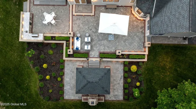 $1,049,000 | 428 Ridgehill Road, Guilderland, NY 12303