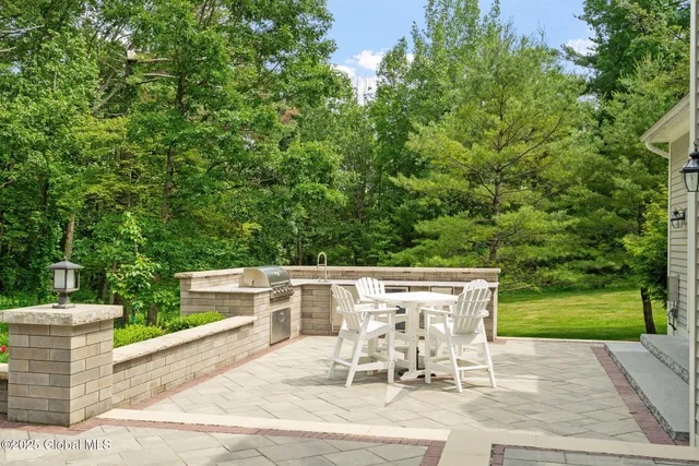 $1,049,000 | 428 Ridgehill Road, Guilderland, NY 12303