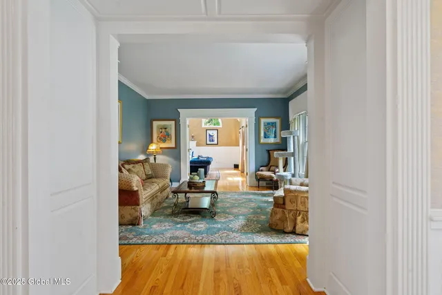 $1,049,000 | 428 Ridgehill Road, Guilderland, NY 12303