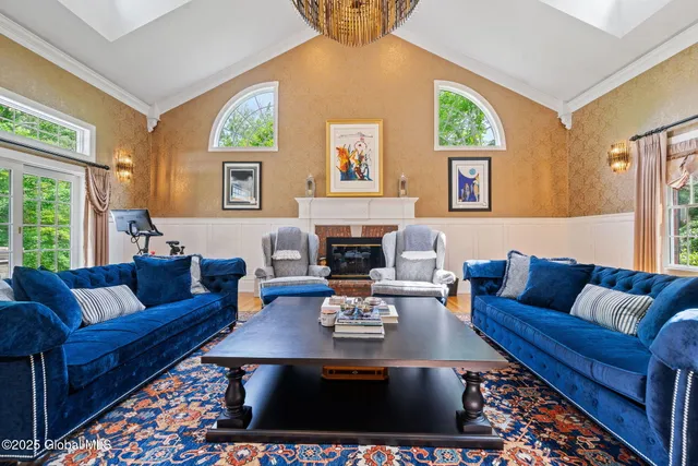 $1,049,000 | 428 Ridgehill Road, Guilderland, NY 12303