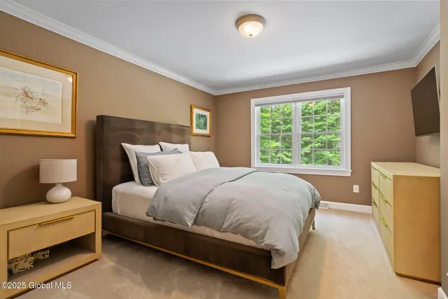 $1,049,000 | 428 Ridgehill Road, Guilderland, NY 12303