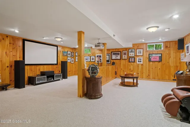 $1,049,000 | 428 Ridgehill Road, Guilderland, NY 12303