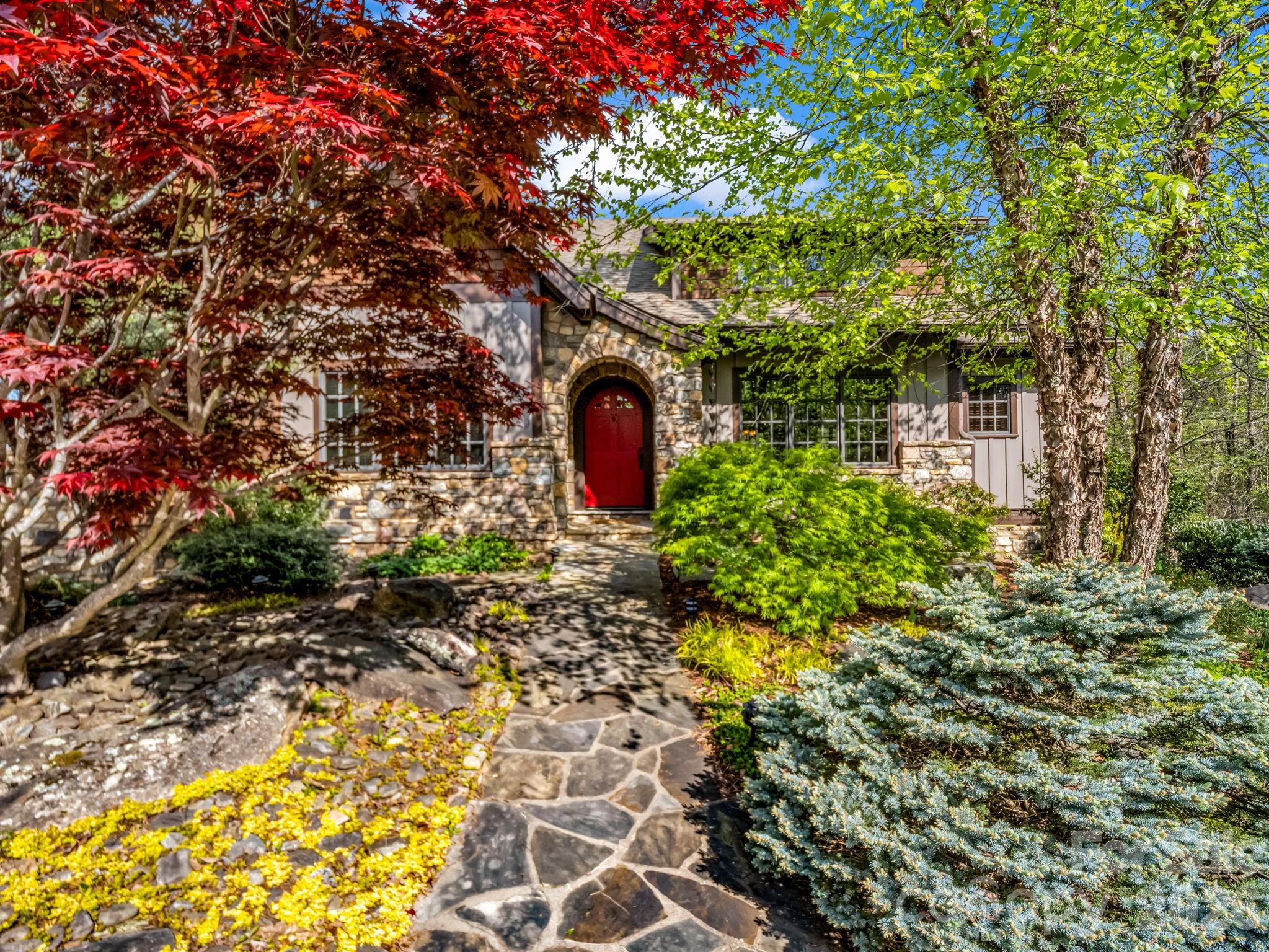 29 Crockett Ridge Road Black Mountain, NC 28711 - Photo 5 of 48