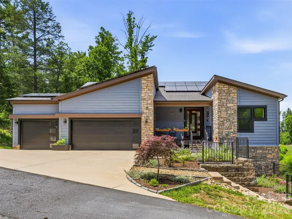 $1,125,000 | 11 Timber Hl Drive, Leicester, NC 28748