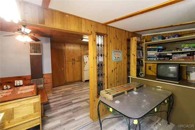 $1,650 | 43016 Sunset Drive, Big Bear Lake, CA 92315