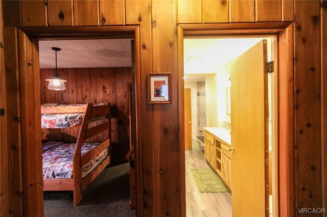 $1,650 | 43016 Sunset Drive, Big Bear Lake, CA 92315