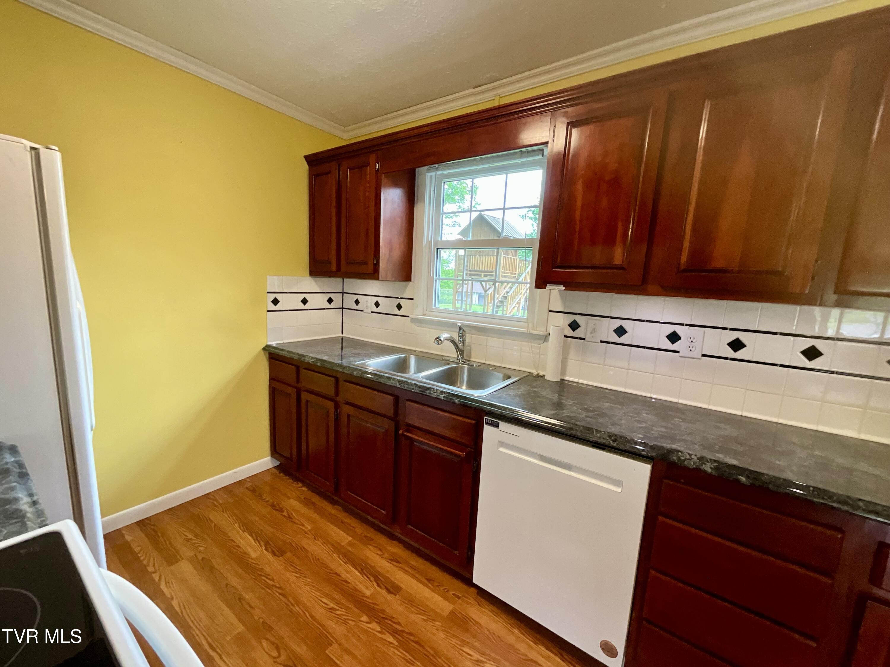 26468 Watauga Road Abingdon, VA 24211 - Photo 11 of 35 IMG_1312