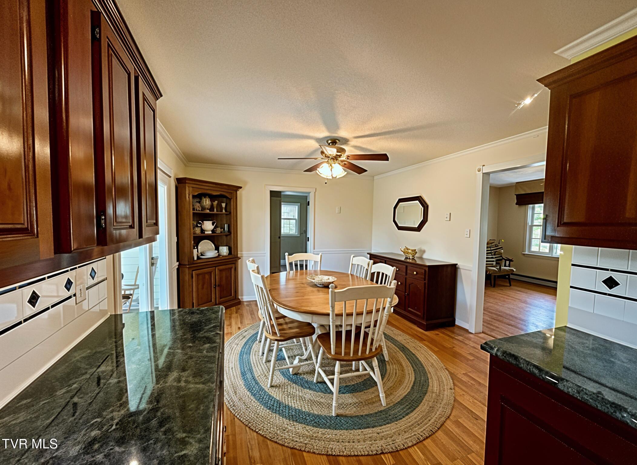 26468 Watauga Road Abingdon, VA 24211 - Photo 6 of 35 IMG_1925