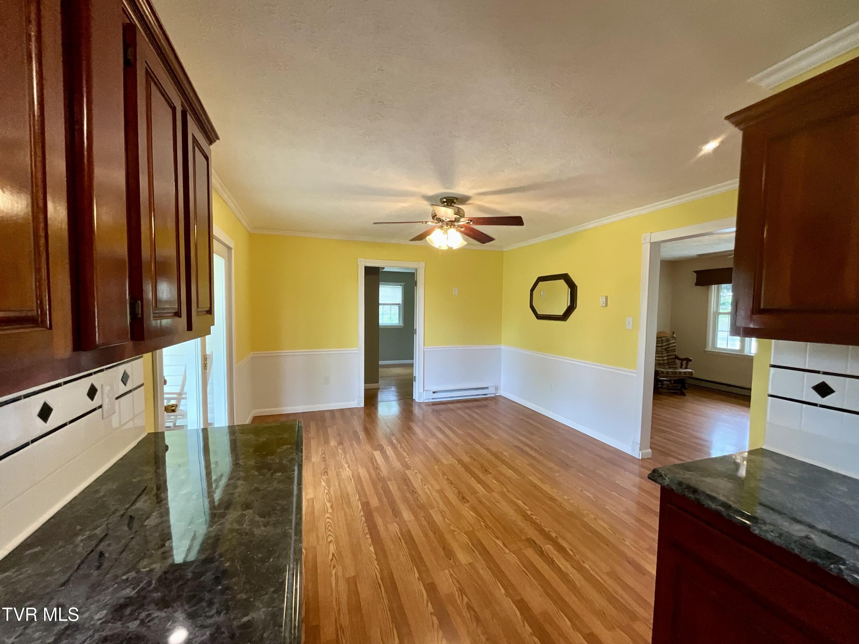 26468 Watauga Road Abingdon, VA 24211 - Photo 10 of 35 IMG_1308