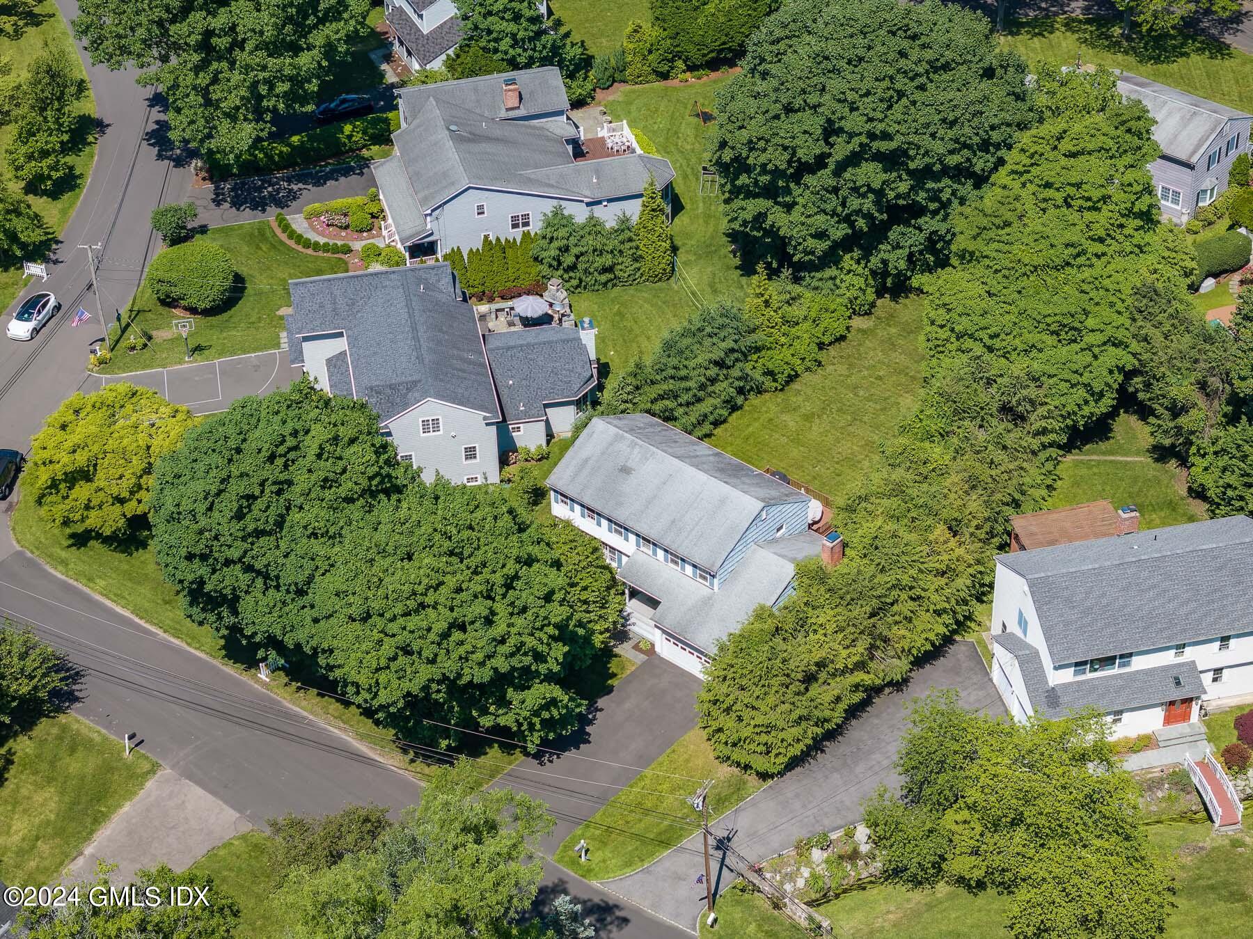 5 Rainbow Drive Riverside, CT 06878 - Photo 2 of 19 5 Rainbow Dr 11 - WEB