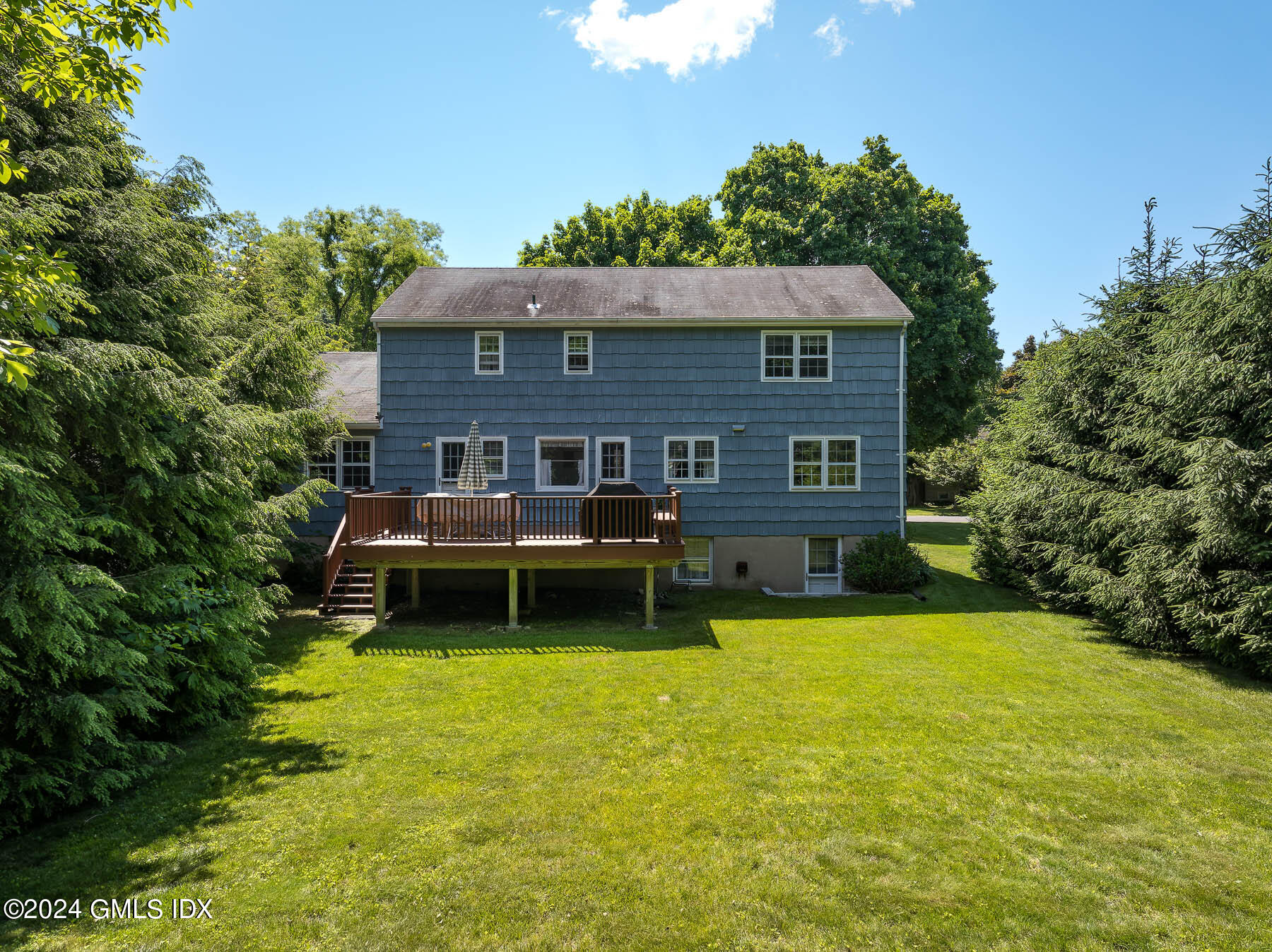 5 Rainbow Drive Riverside, CT 06878 - Photo 4 of 19 5 Rainbow Dr 19 - WEB