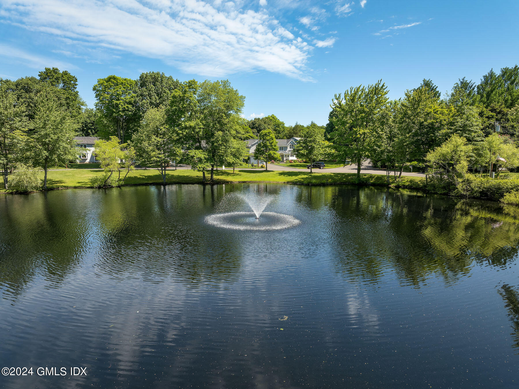 5 Rainbow Drive Riverside, CT 06878 - Photo 8 of 19 5 Rainbow Dr 20 - WEB