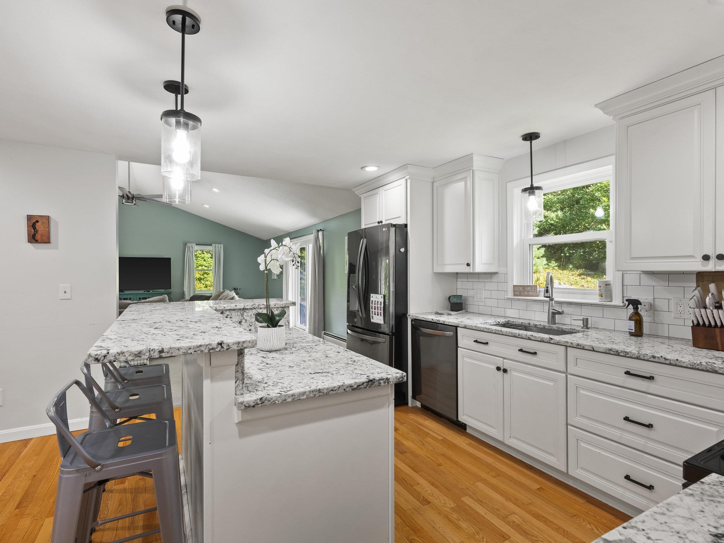 64 Lyndeborough Road Amherst, NH 03031 - Photo 17 of 38