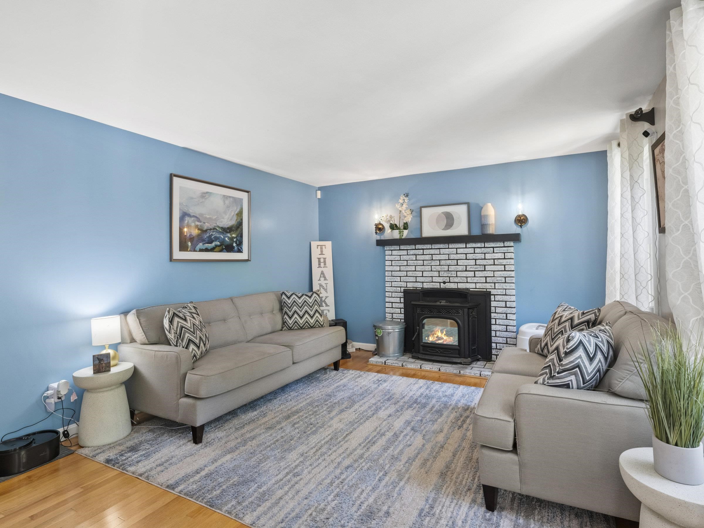 64 Lyndeborough Road Amherst, NH 03031 - Photo 8 of 38