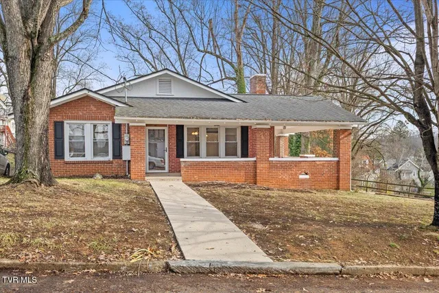 $249,900 | 1023 Carolina Avenue, Bristol, TN 37620