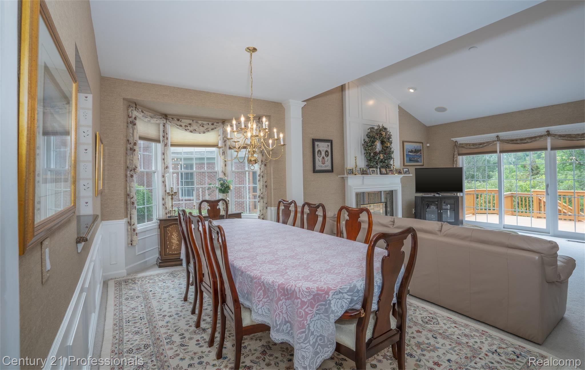 5076 Belmonte Drive, Unit 2 Rochester, MI 48306 - Photo 9 of 68 5076 Bellmonte Dr (12).jpg