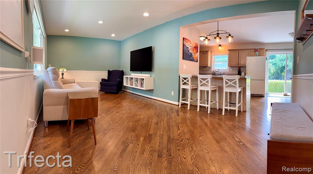 47555 Dequindre Road Rochester Hills, MI 48307 - Photo 3 of 29