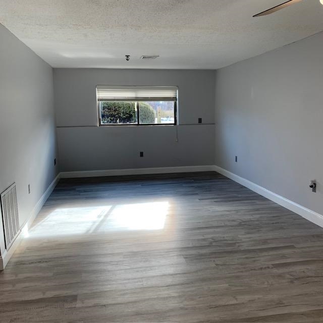 512 Abbott Farm Lane Hudson, NH 03051 - Photo 5 of 14