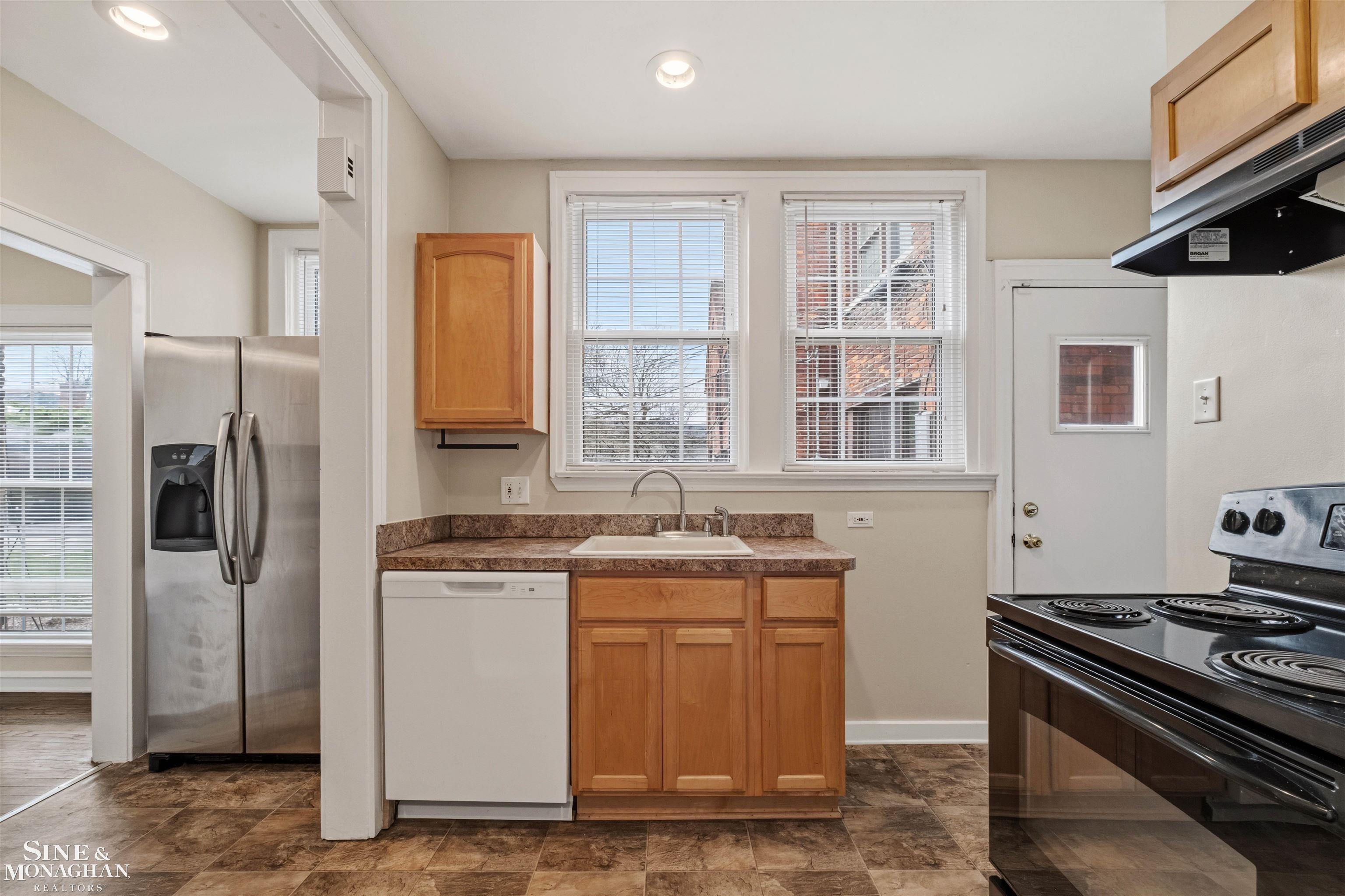 377 Rivard Boulevard Grosse Pointe, MI 48230 - Photo 14 of 45
